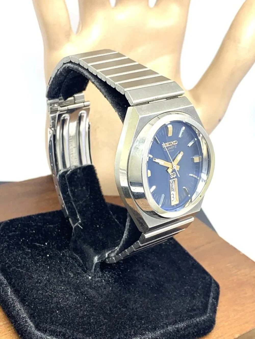 Seiko SQ Men's Watch 0903-8029 Vintage Quartz Blue Dial Day Date Steel 36mm